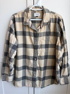 100% Cotton American Eagle Outfitters Plaid Button-Down Shirt Size L